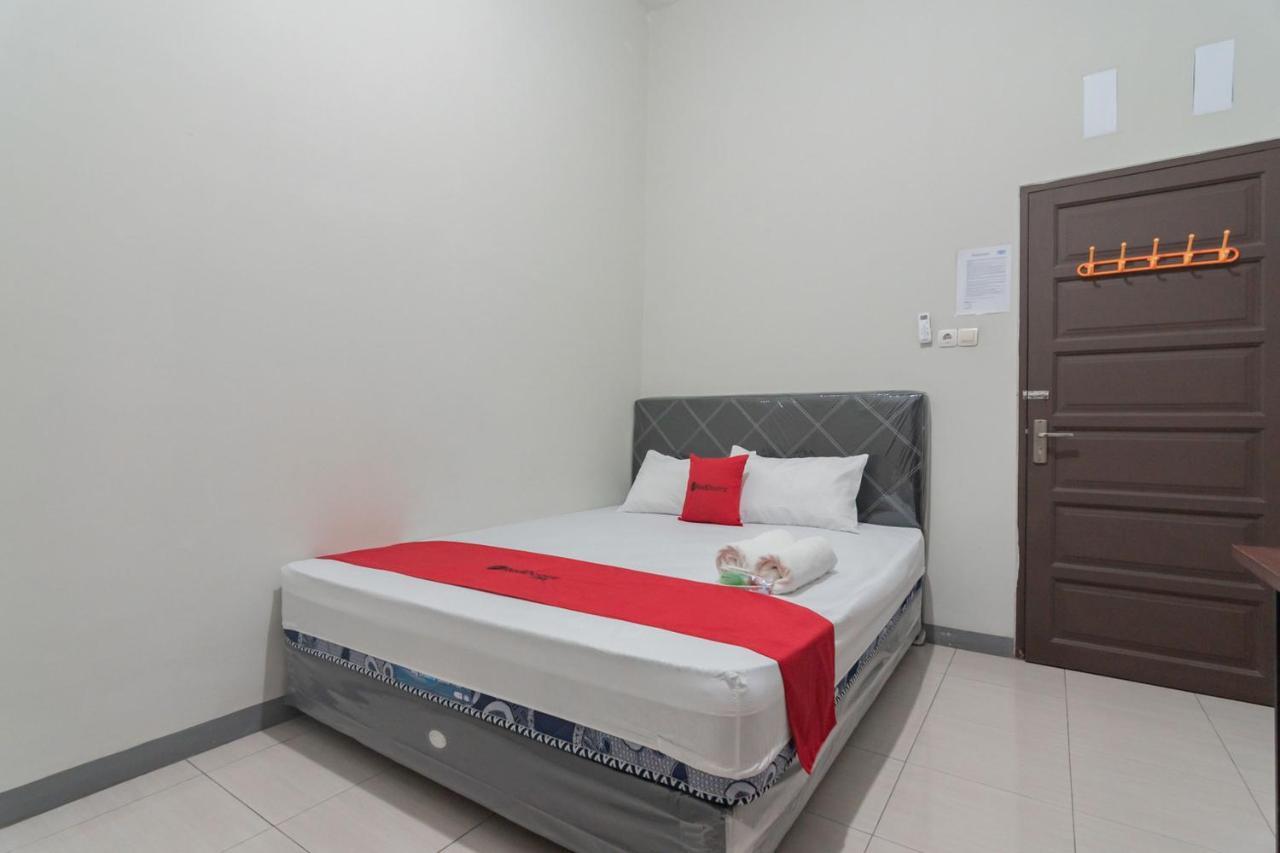 Reddoorz Syariah Near Jalan Jakarta Samarinda Exterior photo