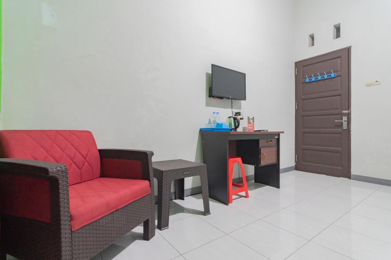 Reddoorz Syariah Near Jalan Jakarta Samarinda Exterior photo