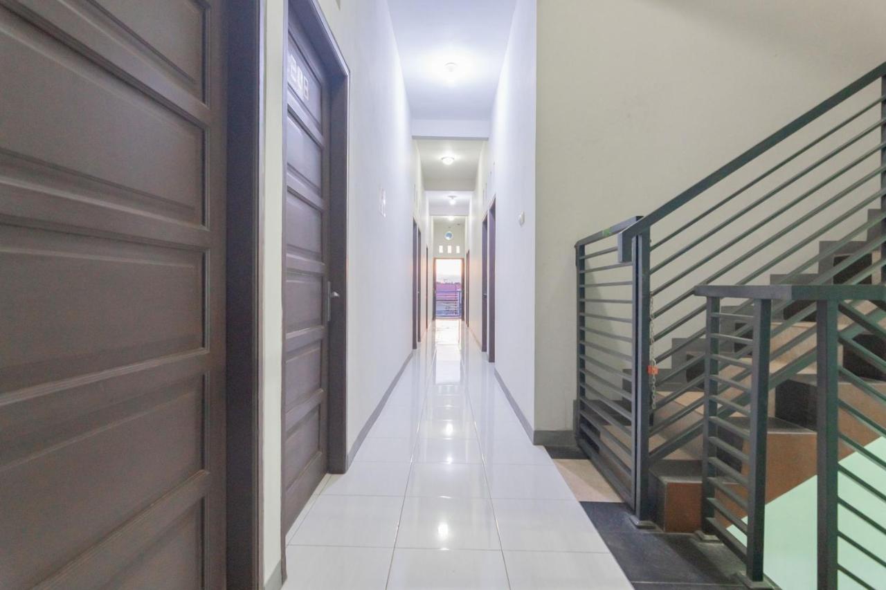 Reddoorz Syariah Near Jalan Jakarta Samarinda Exterior photo